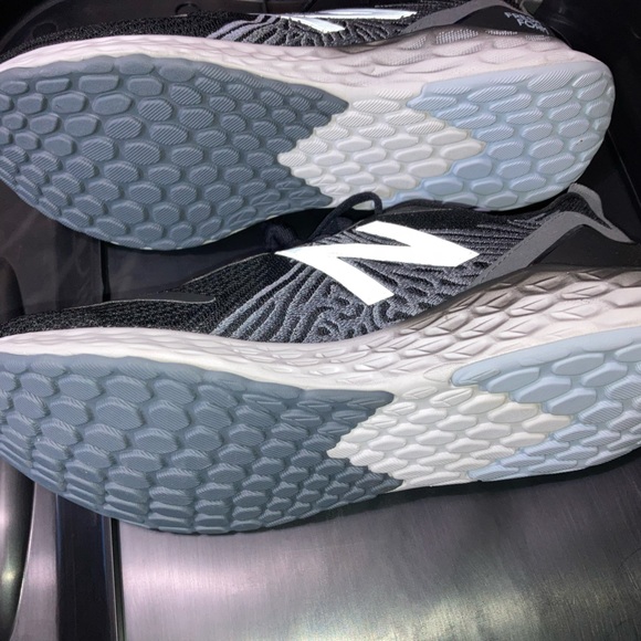 New Balance Women's Fresh Foam Tempo V1 Running Shoe NWOT - Picture 6 of 7